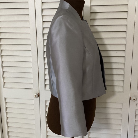 Tahari “Arthur S. Levine”  Dress Jacket Gray Size 6 - Picture 2 of 7